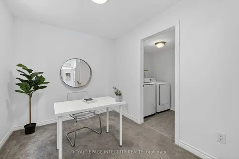 21 Caspian Row Kanata ON K2V 0R7