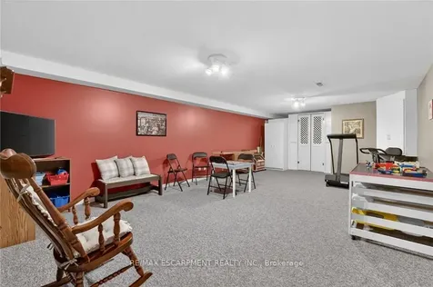 8452 South Chippawa Road West Lincoln ON N0A 1C0