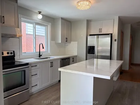 27 Welbourn Drive Hamilton ON L9A 3N1