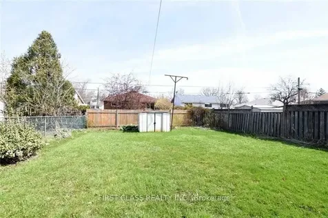 27 Welbourn Drive Hamilton ON L9A 3N1