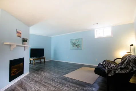 655 Inglis Falls Place Waterloo ON N2V 2L4
