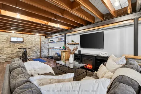 380 East 37th Street Hamilton ON L8V 4B8