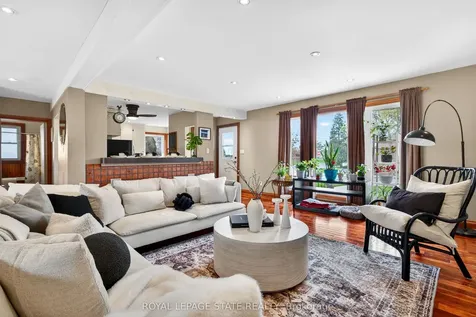 380 East 37th Street Hamilton ON L8V 4B8