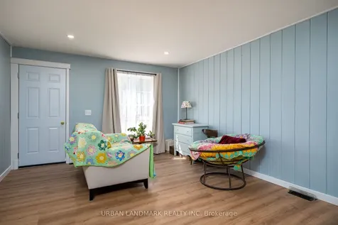 225 St Lawrence Street W Centre Hastings ON K0K 2K0
