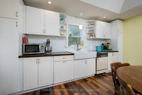 225 St Lawrence Street W Centre Hastings ON K0K 2K0