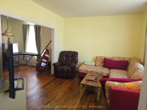 225 St Lawrence Street W Centre Hastings ON K0K 2K0