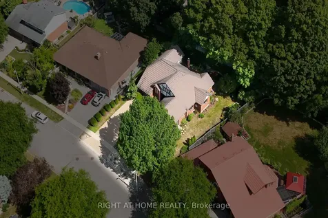 33 Walnut Drive Guelph ON N1E 4B4