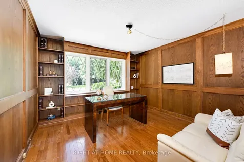 33 Walnut Drive Guelph ON N1E 4B4