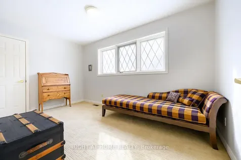33 Walnut Drive Guelph ON N1E 4B4