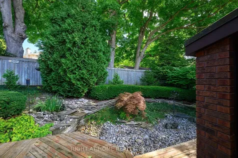 33 Walnut Drive Guelph ON N1E 4B4
