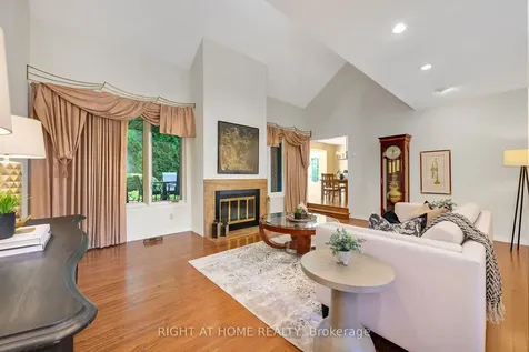 33 Walnut Drive Guelph ON N1E 4B4