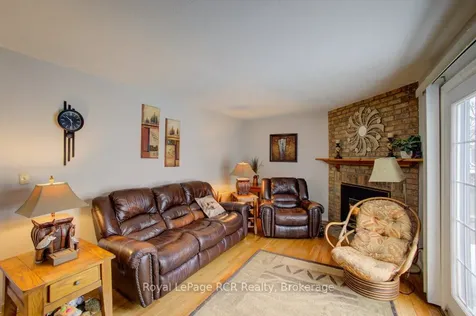 145 Parkside Drive W Centre Wellington ON N1M 3M4
