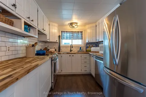 1682 Island 630 N/a Georgian Bay ON P0E 1E0