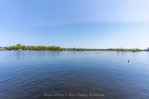 1682 Island 630 N/a Georgian Bay ON P0E 1E0