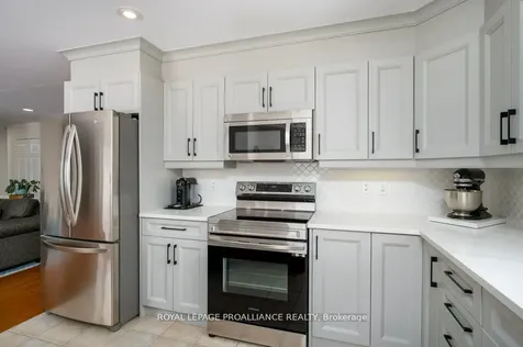 21 Forest Valley Drive Quinte West ON K0K 2C0