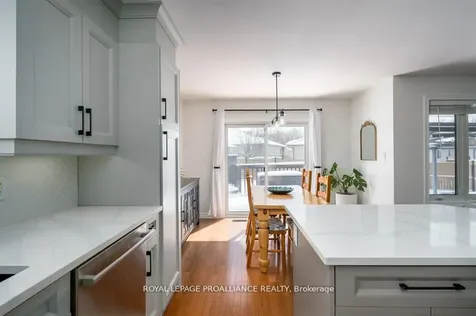 21 Forest Valley Drive Quinte West ON K0K 2C0