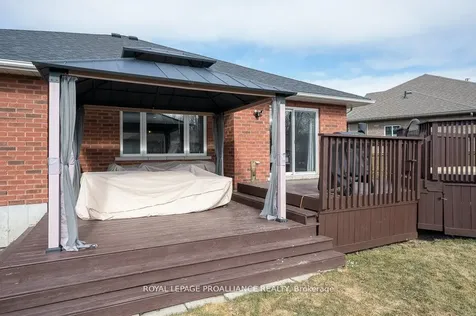 21 Forest Valley Drive Quinte West ON K0K 2C0