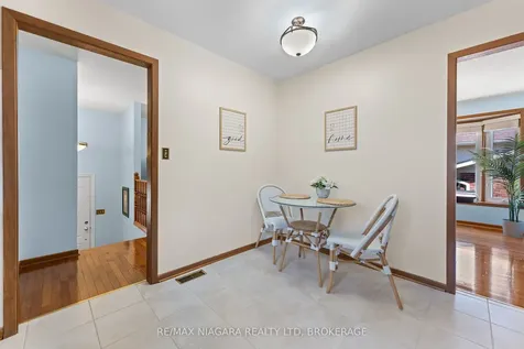 13 Cornwell Circle St. Catharines ON L2S 3C4