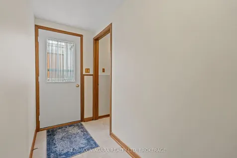 13 Cornwell Circle St. Catharines ON L2S 3C4