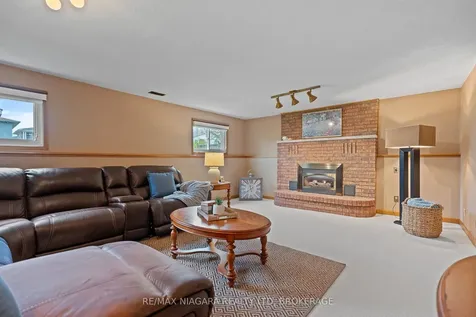 13 Cornwell Circle St. Catharines ON L2S 3C4