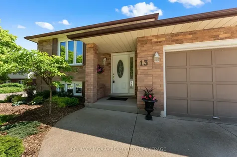 13 Cornwell Circle St. Catharines ON L2S 3C4