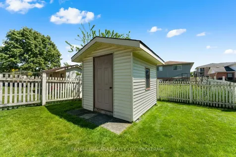 13 Cornwell Circle St. Catharines ON L2S 3C4