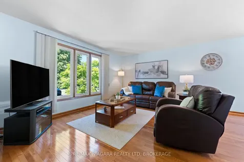 13 Cornwell Circle St. Catharines ON L2S 3C4