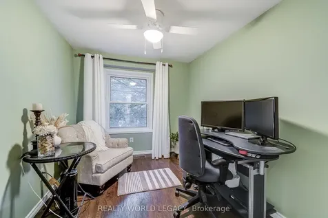 132 Barlake Avenue Hamilton ON L8E 1H3