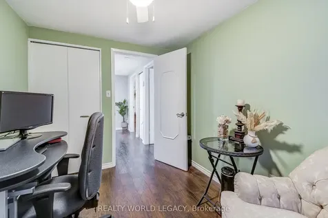 132 Barlake Avenue Hamilton ON L8E 1H3