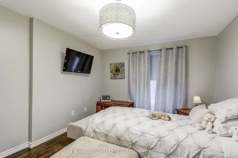 132 Barlake Avenue Hamilton ON L8E 1H3