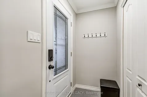 132 Barlake Avenue Hamilton ON L8E 1H3