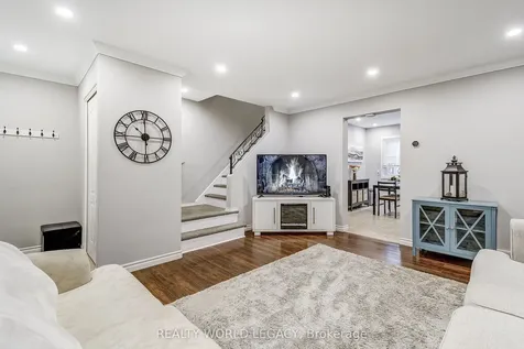 132 Barlake Avenue Hamilton ON L8E 1H3