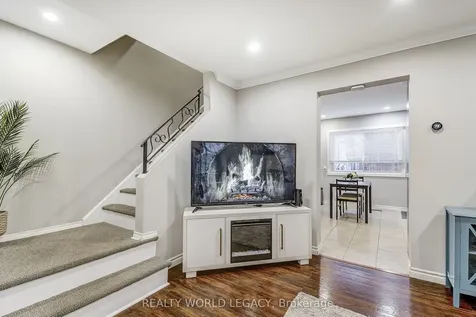 132 Barlake Avenue Hamilton ON L8E 1H3