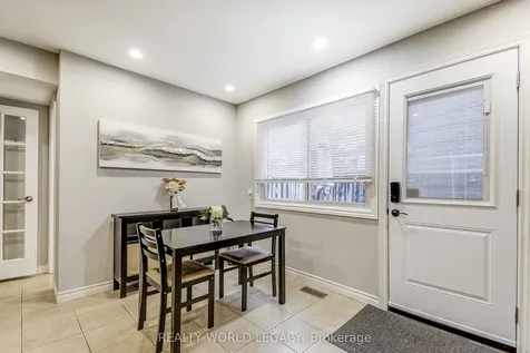 132 Barlake Avenue Hamilton ON L8E 1H3