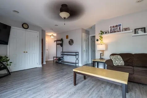560 Boundary Road E Laurentian Valley ON K8A 6M3