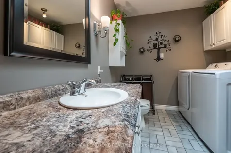 560 Boundary Road E Laurentian Valley ON K8A 6M3