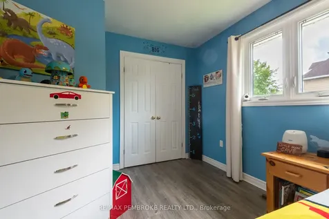 560 Boundary Road E Laurentian Valley ON K8A 6M3