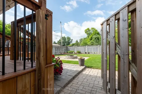 560 Boundary Road E Laurentian Valley ON K8A 6M3