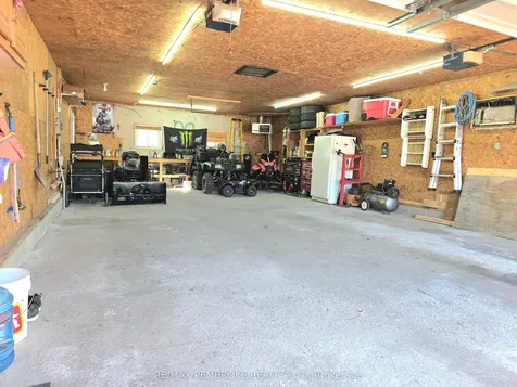 560 Boundary Road E Laurentian Valley ON K8A 6M3