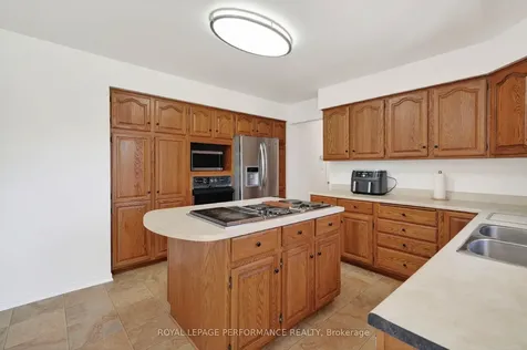 1793 Dewhurst Avenue Cornwall ON K6J 3N1
