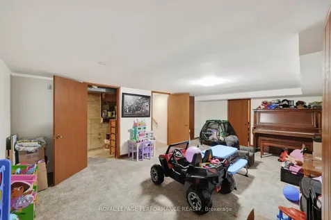 1793 Dewhurst Avenue Cornwall ON K6J 3N1