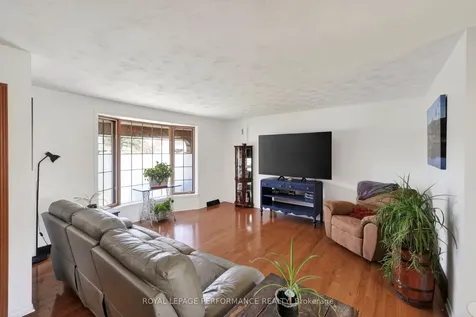 1793 Dewhurst Avenue Cornwall ON K6J 3N1