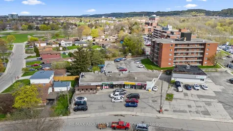 125 Gailmont Drive Hamilton ON L8K 4B8