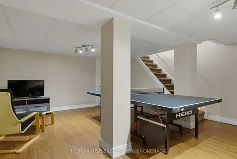 1037 Hickorywood Crescent Kingston ON K7P 2E5