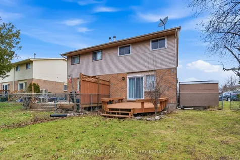 1037 Hickorywood Crescent Kingston ON K7P 2E5