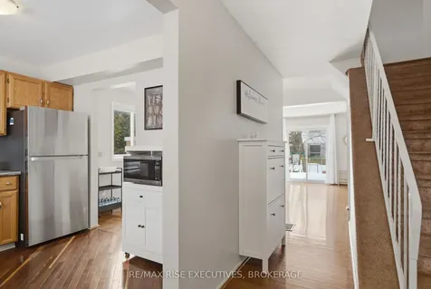 1037 Hickorywood Crescent Kingston ON K7P 2E5