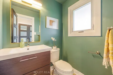 5080 Mantree Court Lincoln ON L3J 0A8