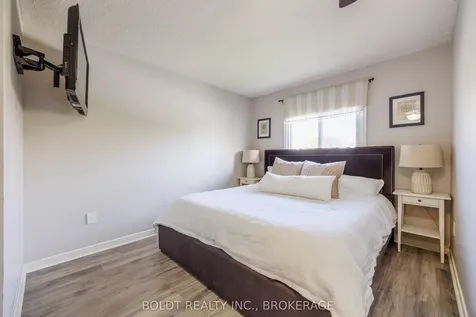 5080 Mantree Court Lincoln ON L3J 0A8