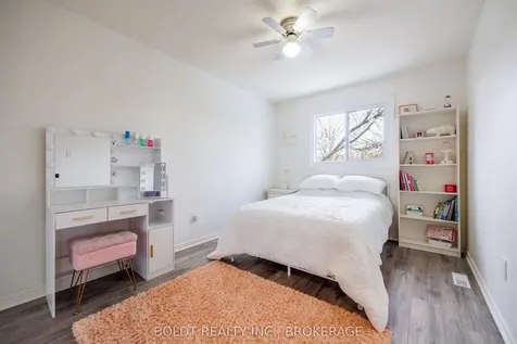 5080 Mantree Court Lincoln ON L3J 0A8