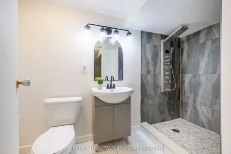 5080 Mantree Court Lincoln ON L3J 0A8